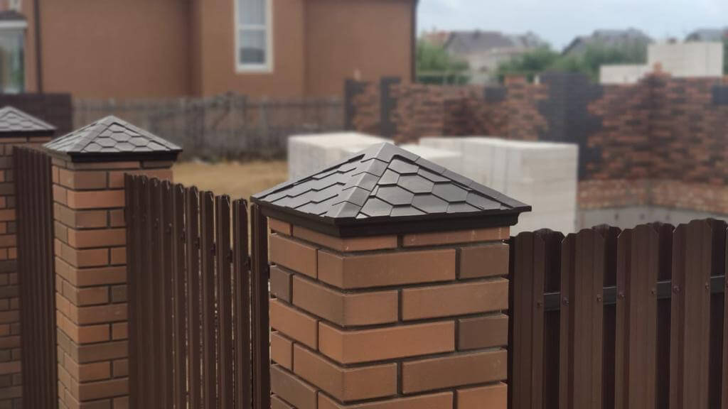 Колпак Zking Эверест Коричневый на столб 1.5х1.5 кирпича (390х390мм) в Абакане фото