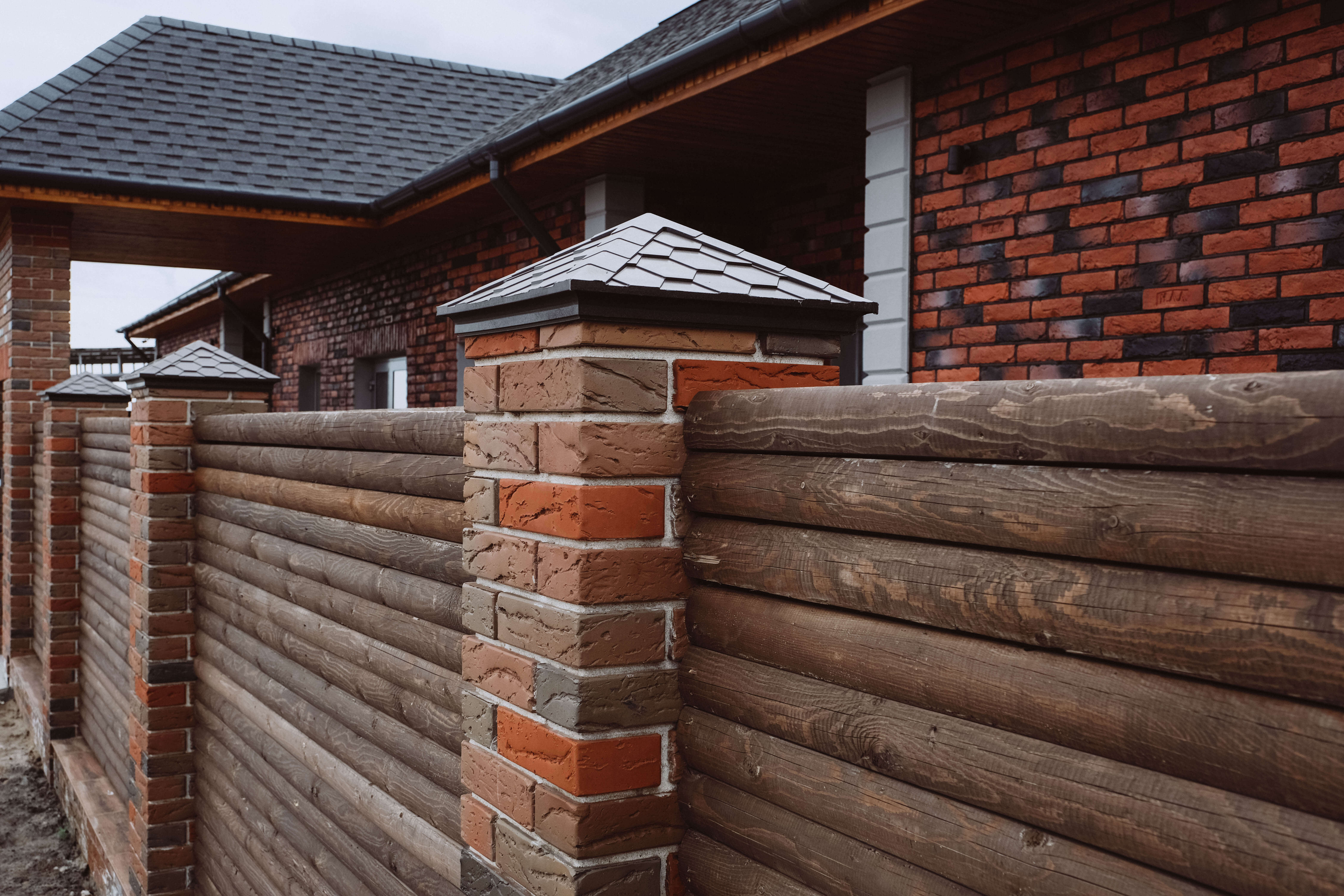 Колпак Zking Эверест Коричневый на столб 1.5х1.5 кирпича (390х390мм) в Абакане фото